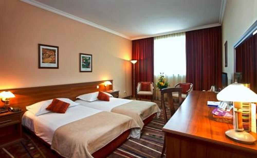 Expo Hotel Sofia Exterior photo